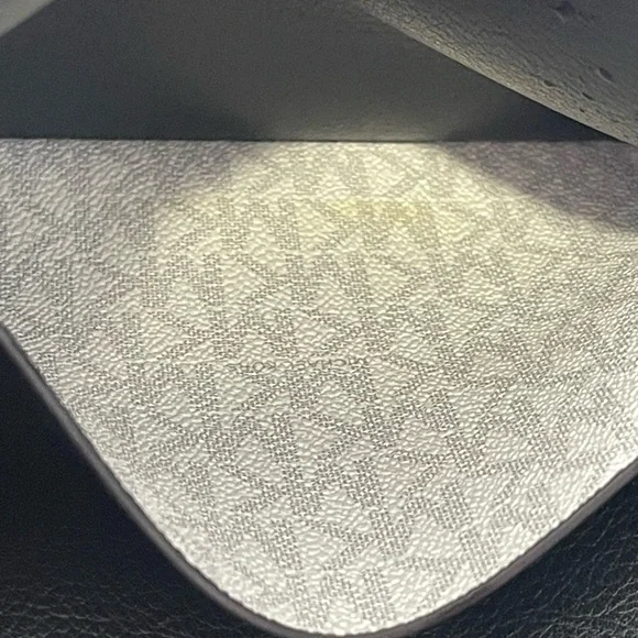 Michael Kors Black and White Purse - Picture 12 of 13